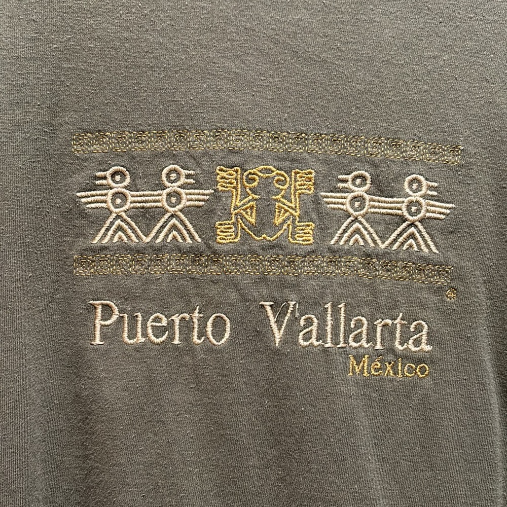 Embroidered t-shirt - Picture 2 of 5